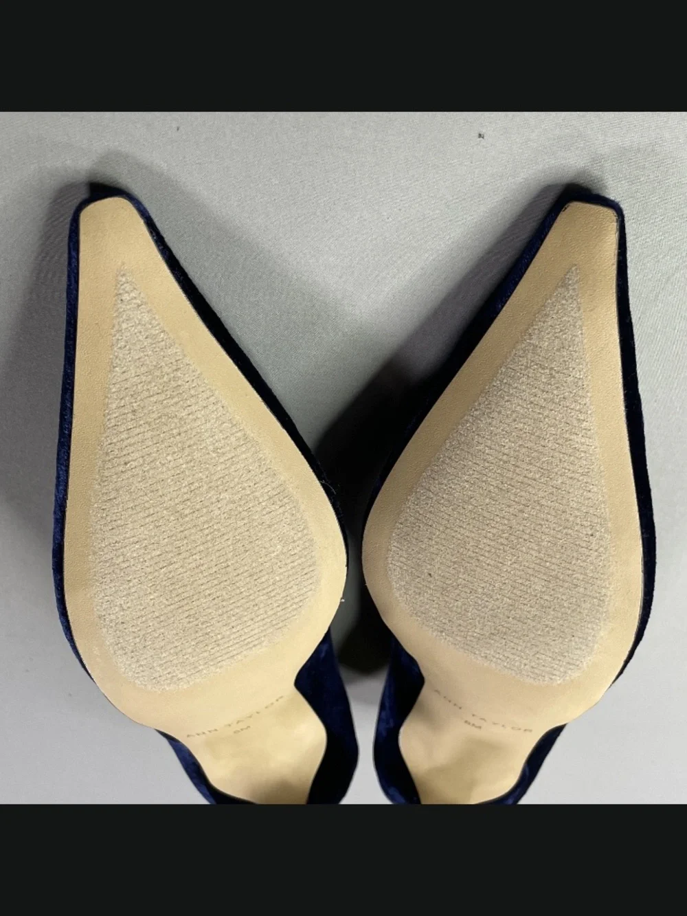 NEW Ann Taylor Shoes Womens 8 blue velvet kitten heels point toe cocktail